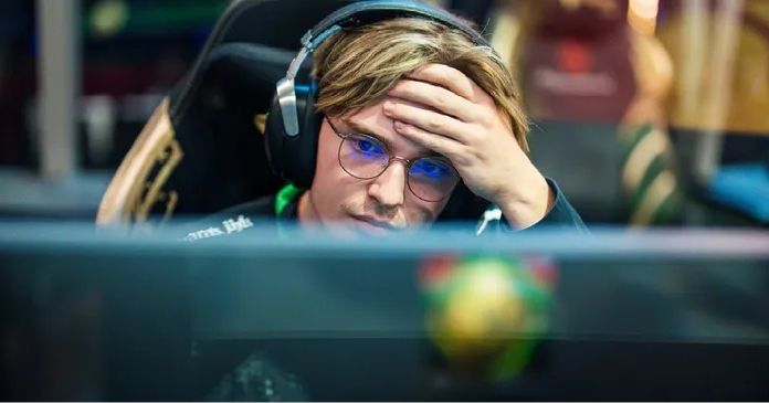 Игрок Skiter из Team Falcons одержал победу на Abaddon без ультимейта и смертей на BLAST Slam V фото